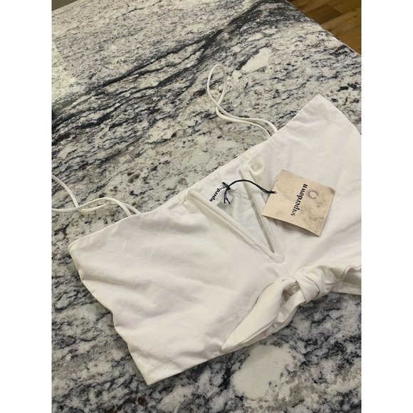superdown Estelle Knot Crop Top in White Size Small - Picture 6 of 9